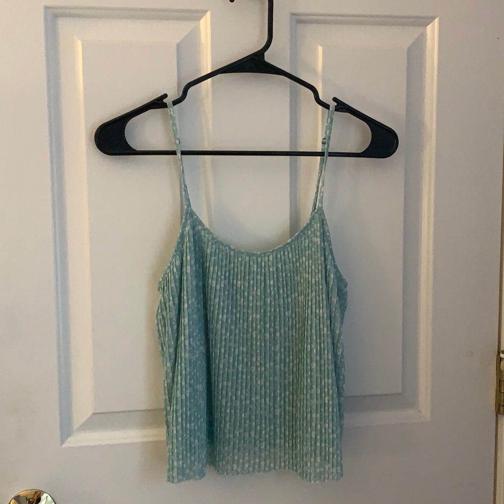 Hollister green flowy tank - size S